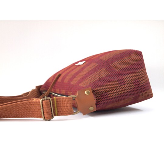 ZURRIOLA MEDIANO GRANATE Y CALDERA